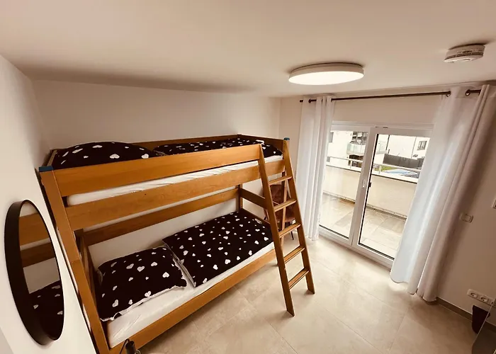 Family In - Autobahn A45 A66 - Frankfurt Airport Fra *