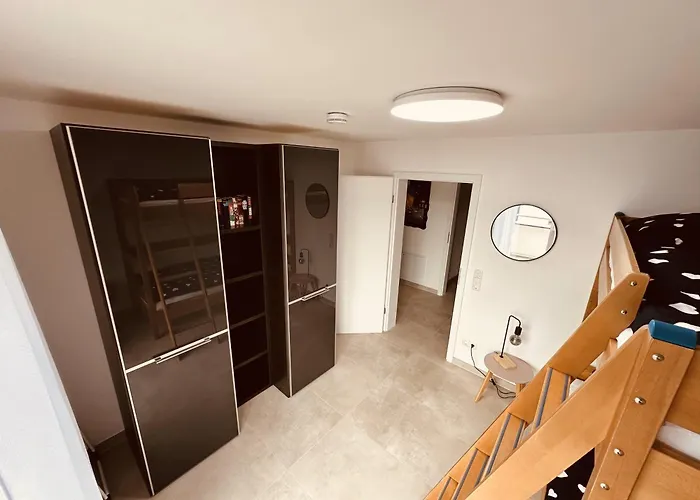 Family In - Autobahn A45 A66 - Frankfurt Airport Fra *