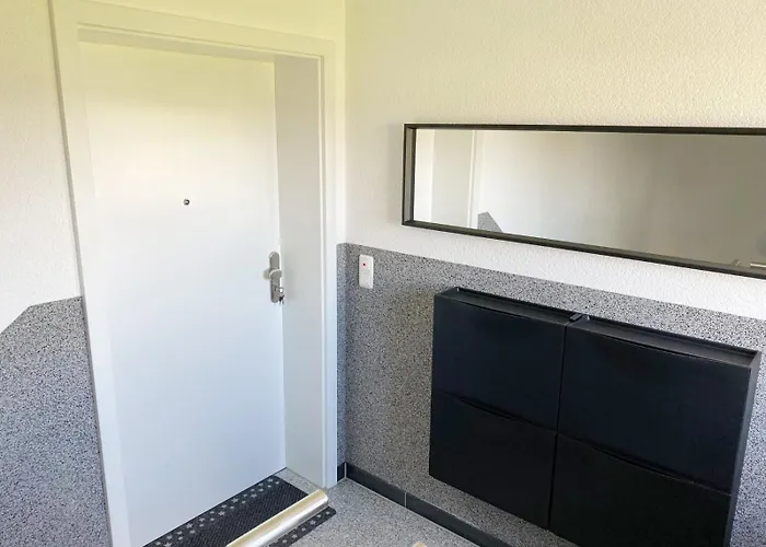 Family In - Autobahn A45 A66 - Frankfurt Airport Fra