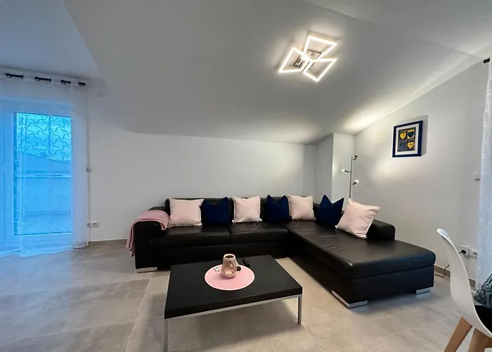 Family In - Autobahn A45 A66 - Frankfurt Airport Fra Apartment *